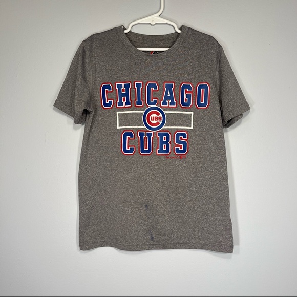 Majestic Chicago Cubs Crew Neck TShirt Youth Small 8 Heather Gray Spell Out - Picture 1 of 7